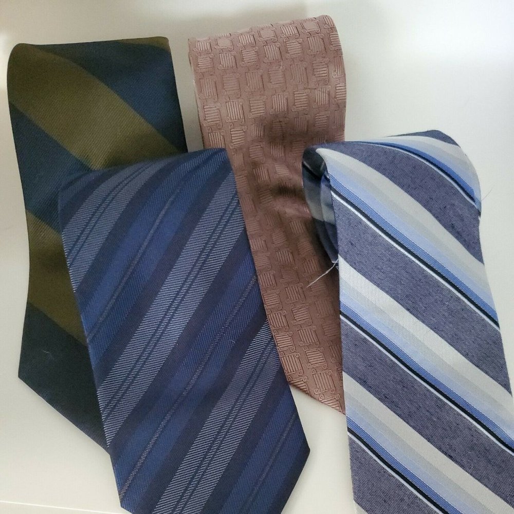 Lot of 4 Misc Men's Designer Neck Ties